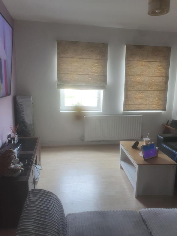 Nice 2 Bed Apartment Londra Dış mekan fotoğraf